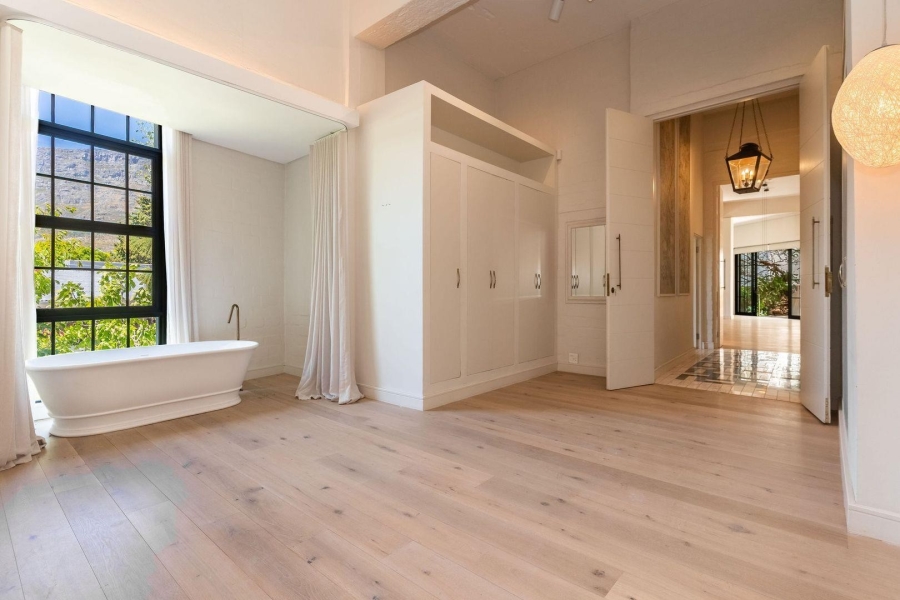 2 Bedroom Property for Sale in Tamboerskloof Western Cape